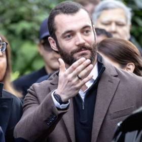 Louis Sarkozy coaché en secret : le poids lourd politique qui pourrait tout changer à Menton