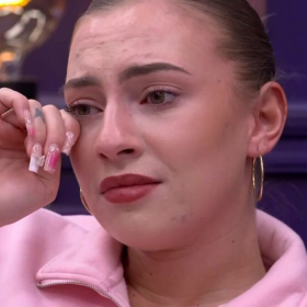 "Ça se voit trop" : comment les fans ont repéré l’anomalie autour de Léa