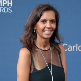 Karine Le Marchand s’offre des vacances bien-être avec un danseur de DALS
