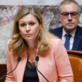 Yaël Braun-Pivet saisit l’Arcom après une fausse Une diffusée sur CNews