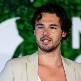 Après son absence remarquée, Anthony Colette choisit un retour au plus près du public