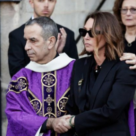 Obsèques de Nathalie Baye : ce souvenir très intime partagé par Laura Smet a totalement bouleversé les invités