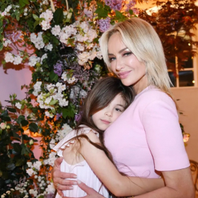 Adriana Karembeu et le poids de la beauté : pourquoi elle refuse la perfection à tout prix