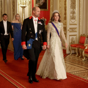 Ces vols royaux en hélico qui font grincer des dents : pourquoi Buckingham sort enfin du silence