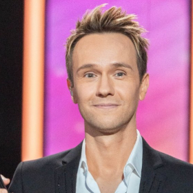 Il a changé le jeu à lui seul : comment Joël a propulsé Tout le monde veut prendre sa place vers des records