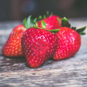 Comment bien choisir ses fraises et les conseils à connaître pour les conserver plus longtemps